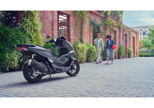 HONDA PCX DX 125 - PEARL DARL ASH BLUE - 2026 - PCX - SKÚTRY