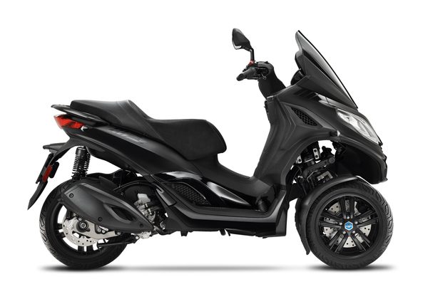 PIAGGIO MP3 300 DEEP BLACK