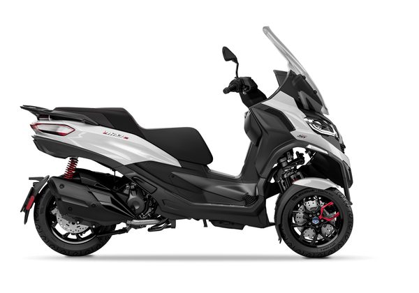 PIAGGIO MP3 400 HPE SPORT RST E5 - BÍLÁ - MP3 - SKÚTRY