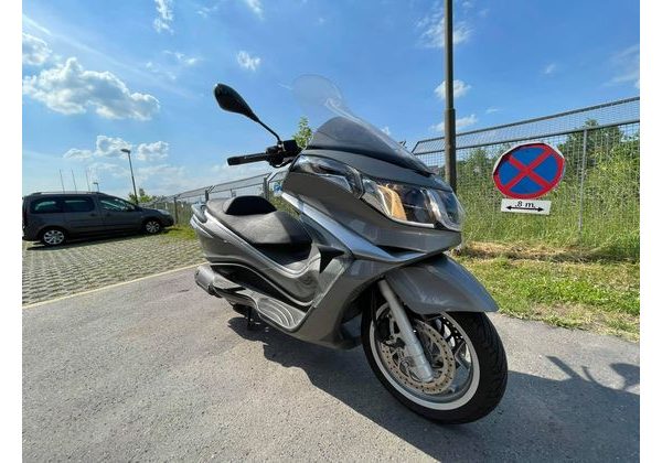 PIAGGIO X10 125