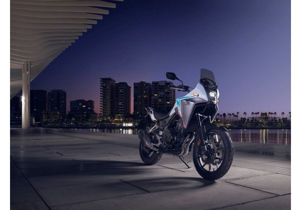 HONDA NX500 - BÍLÁ 2026 - NX500 - MOTORKY