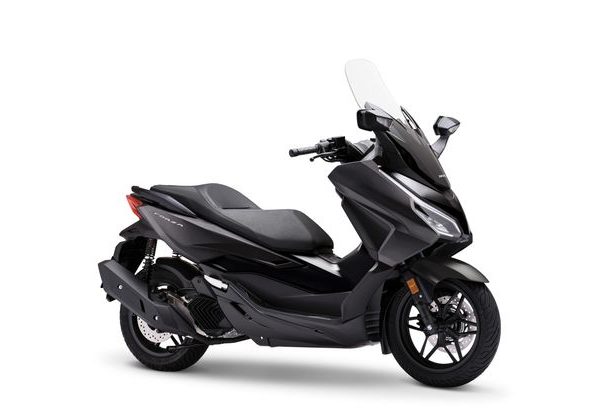 HONDA FORZA 125 - TMAVÁ ŠEDÁ 2025 - FORZA 125 - SKÚTRY