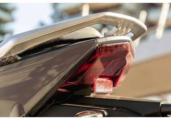 HORWIN SK3 PLUS METALICKÁ ŠEDÁ - COMFORT RANGE - HORWIN SK3 PLUS - COMFORT RANGE - SKÚTRY