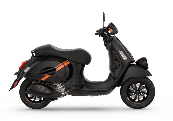 VESPA GTV - ČERNÁ - VESPA - SKÚTRY
