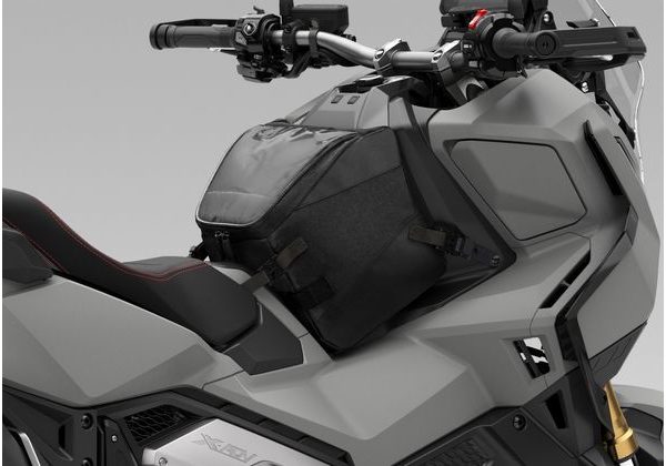 HONDA X-ADV 750 - BÍLÁ 2025 - X-ADV 750 - MOTORKY