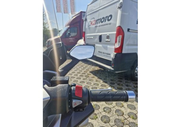 HONDA FORZA 300 - BAZAR - MOTOBAZAR