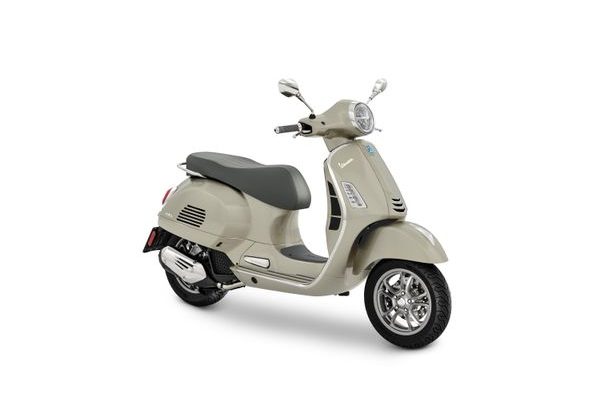 VESPA GTS 125 RST E5 BEIGE AVVOLGENTE 2024 - GTS - SKÚTRY