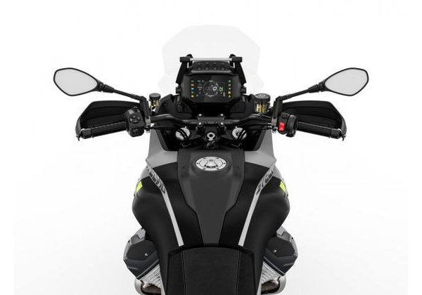 STELVIO E5+ - ČERNÁ 2024 - MOTOCYKLY MOTO GUZZI - MOTORKY
