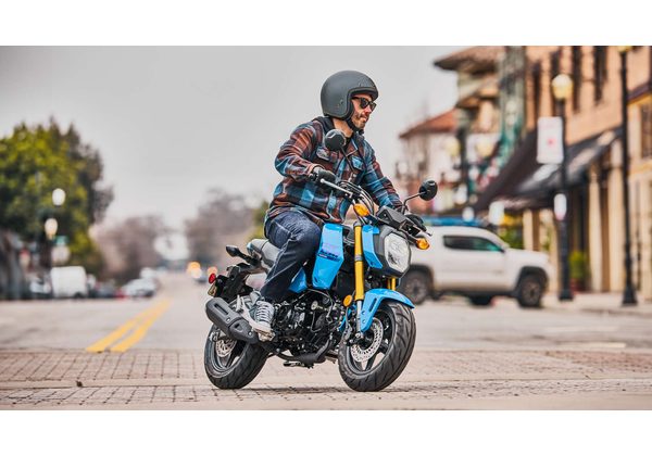 HONDA MSX125 GROM - ČERNÁ 2026 - STREET & TOURING - MOTORKY