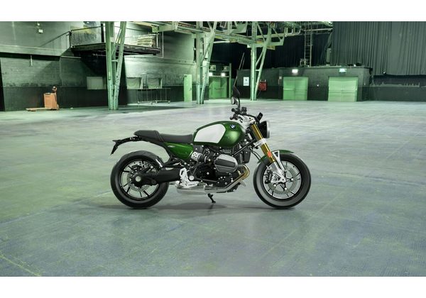 BMW R 12 NINET - SAN REMO GREEN METALLIC - HERITAGE - MOTORKY