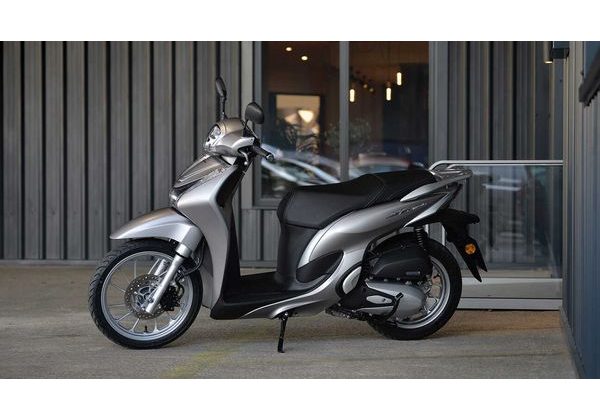 HONDA SH MODE 125 - 2026 - MATTE GALAXY BLACK METALLIC - SH125 - SKÚTRY