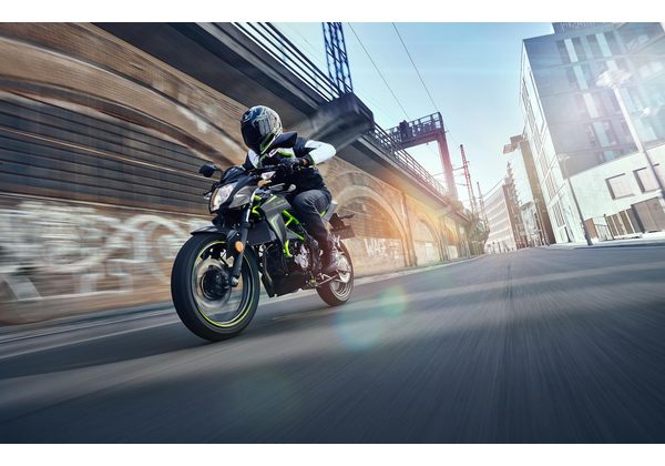 KAWASAKI Z125 - ŠEDÁ/ZELENÁ 2027 - SUPERNAKED - MOTORKY