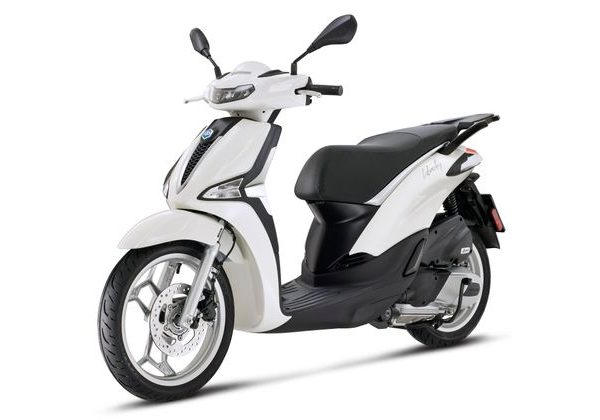 PIAGGIO LIBERTY 125 E5+ - BÍLÁ 2026 - LIBERTY - SKÚTRY