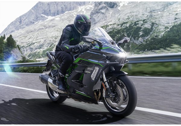 KAWASAKI NINJA H2 SX SE - ŠEDÁ 2026 - SPORT TOURER - MOTORKY