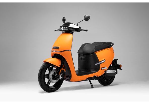 ELEKTRICKÝ SKÚTR HORWIN EK1 ORANŽOVÝ - HORWIN - SKÚTRY