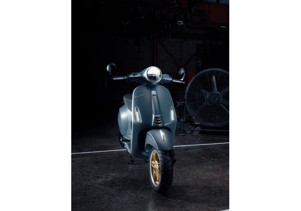 VESPA PRIMAVERA 50 OFFICINA 8 4T - MODRÁ/ZLATÁ - PRIMAVERA - SKÚTRY