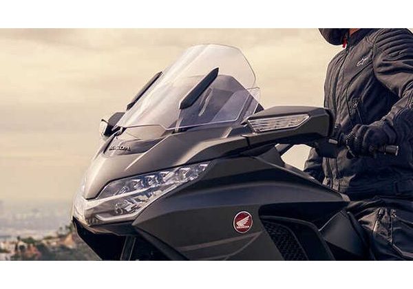 HONDA GL 1800 GOLDWING - MATNÁ ČERNÁ 2025 - GL1800 GOLD WING - MOTORKY