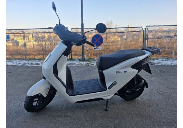 HONDA EM1 E WHITE - NOVINÁŘSKÝ MOTOCYKL - DEMO AKČNÍ MOTOCYKLY - MOTORKY