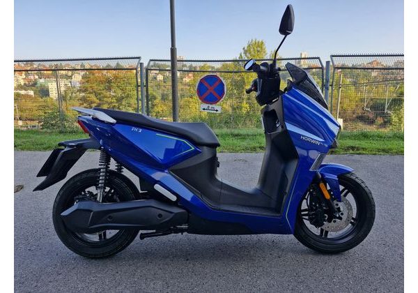 HORWIN SK3 BLESKOVĚ MODRÁ - DEMO 2025 - DEMO AKČNÍ MOTOCYKLY - MOTORKY