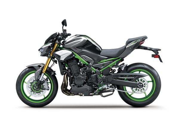 KAWASAKI Z900 SE ZELENÁ 2025 - MOTOCYKLY KAWASAKI - MOTORKY