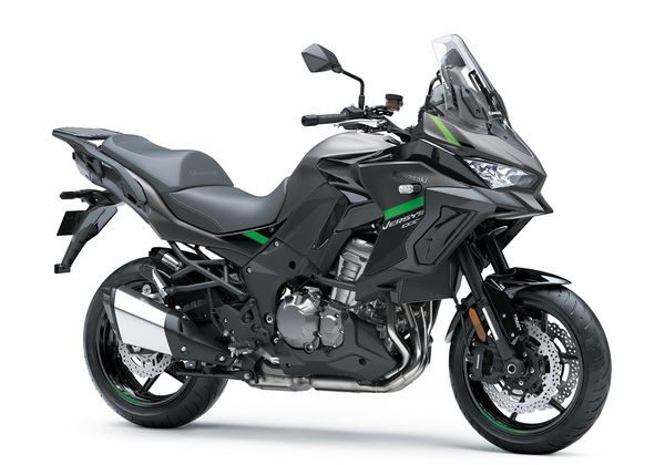 KAWASAKI VERSYS 1000 ŠEDÁ 2024