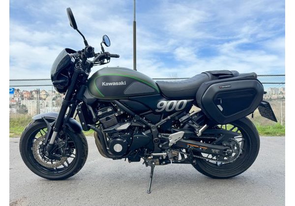 KAWASAKI Z900 RS - REZERVACE