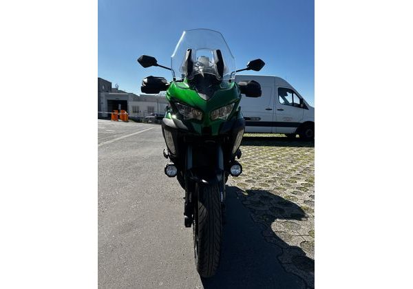 KAWASAKI VERSYS 1000 SE - BAZAR - REZERVOVÁNO - KAWASAKI - MOTOBAZAR