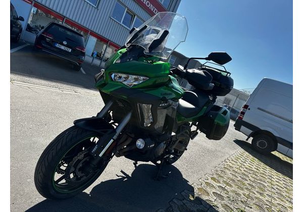 KAWASAKI VERSYS 1000 SE - BAZAR - REZERVOVÁNO - KAWASAKI - MOTOBAZAR