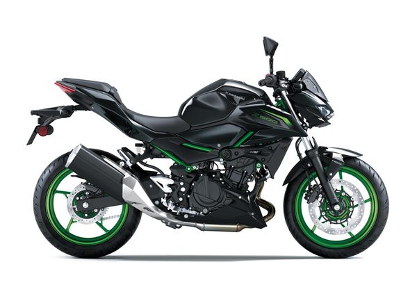 KAWASAKI Z500 SE - ŠEDÁ 2026 - SUPERNAKED - MOTORKY