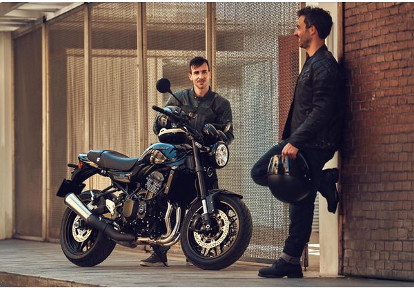 KAWASAKI Z900RS - BLACK BALL EDITION (70 KW) 2026 - CLASSICS & CRUISERS - MOTORKY