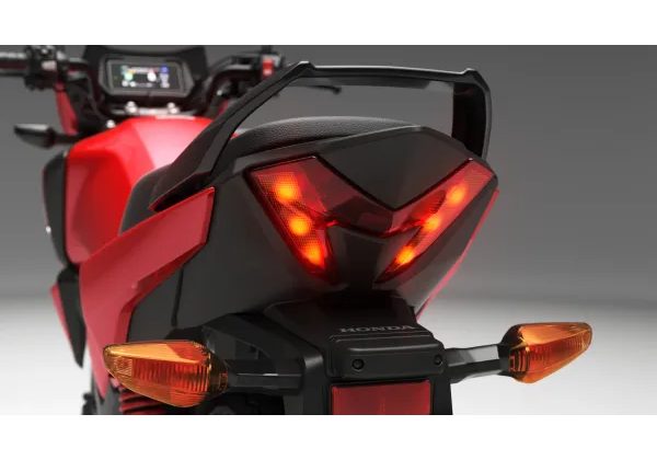 HONDA CB125F - ŠEDÁ 2026 - CB125F - MOTORKY