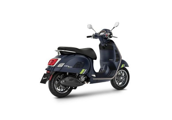 VESPA GTS 300 ST HPE ABS E5 2024 BLU ENERGICO MATT - SKÚTRY
