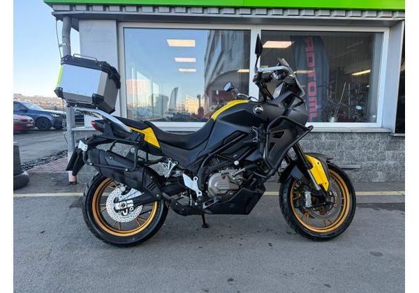 QJMOTOR SVT 650 X - QJ MOTOR - MOTOBAZAR