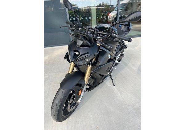 BMW S 1000 R - DEMO 2025 - DEMO AKČNÍ MOTOCYKLY - MOTORKY
