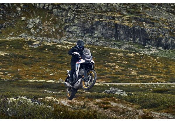 HONDA XL750 TRANSALP - BÍLÁ 2026 - XL750 TRANSALP - MOTORKY