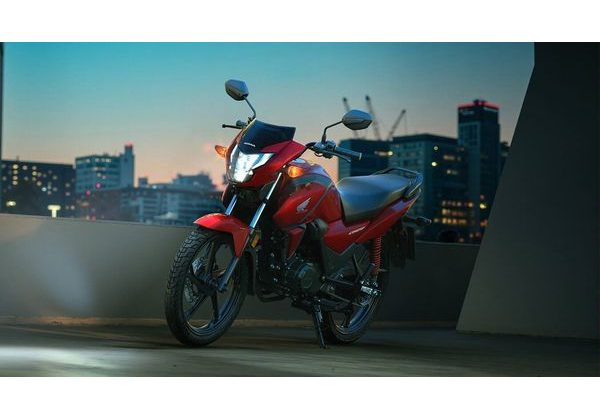 HONDA CB125F - ČERVENÁ 2026 - CB125F - MOTORKY