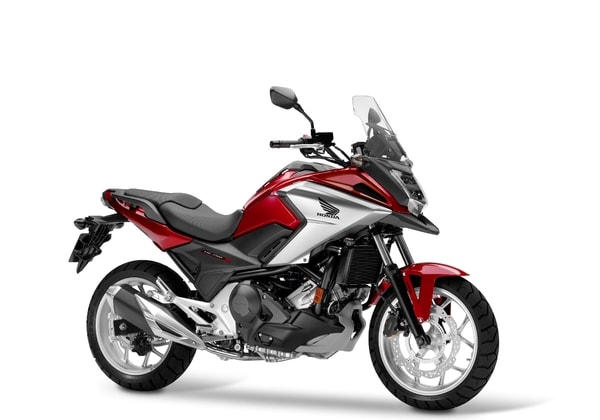 HONDA NC750X DCT CANDY CHROMOSPHERE RED 2018