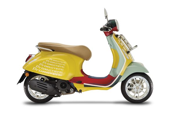 VESPA PRIMAVERA 125 SEAN WOTHERSPOON