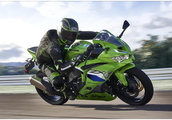 KAWASAKI NINJA ZX-4RR - ZELENÁ 2026