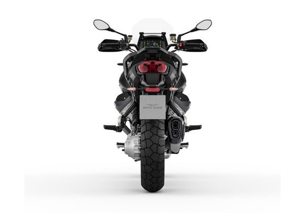 STELVIO E5+ ARAS - ČERNÁ 2024 - MOTOCYKLY MOTO GUZZI - MOTORKY