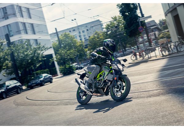 KAWASAKI Z125 - ŠEDÁ/ZELENÁ 2027 - SUPERNAKED - MOTORKY