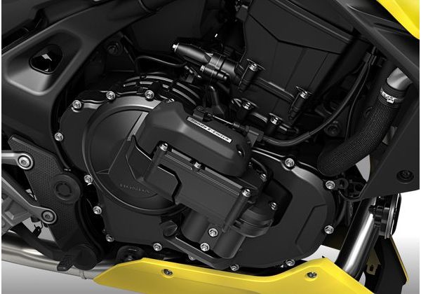 HONDA CB750 HORNET - ŽLUTÁ 2026 - CB750 HORNET - MOTORKY