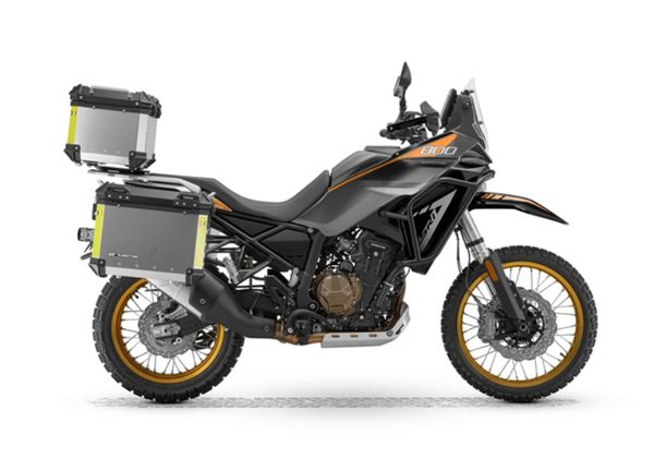 QJMOTOR SRT 800 RX - ČERNÁ 2026 - CESTOVNÍ - MOTORKY