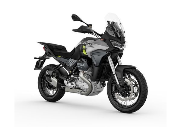 STELVIO E5+ ARAS - ČERNÁ 2024 - MOTOCYKLY MOTO GUZZI - MOTORKY