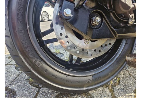 HONDA FORZA 300 - BAZAR - MOTOBAZAR