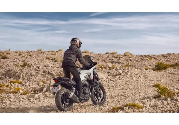 HONDA NX500 PEARL HORIZON WHITE - NX500 - MOTORKY