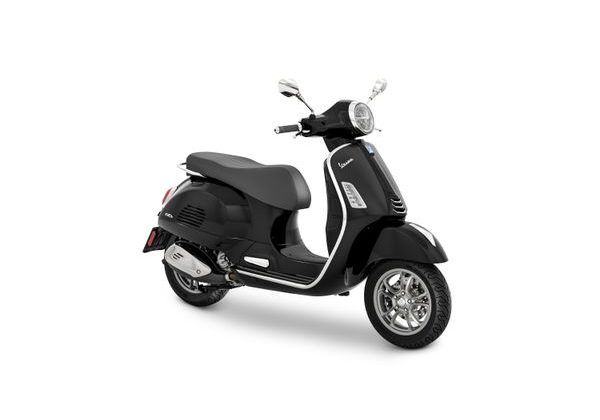 VESPA GTS 300 HPE RST ABS E5 2024 - ČERNÁ