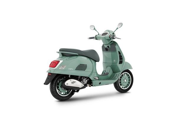 VESPA GTS 310 80TH HPE FL ABS E5+ - VERDE 80TH 2026 - GTS - SKÚTRY