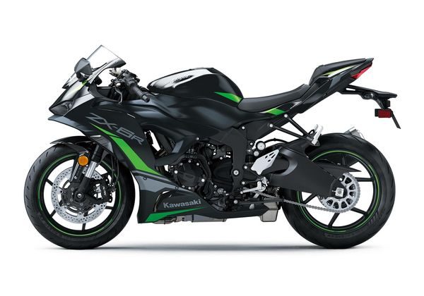 KAWASAKI ZX-6R ČERNÁ 2025 - SUPERSPORT & SPORT - MOTORKY