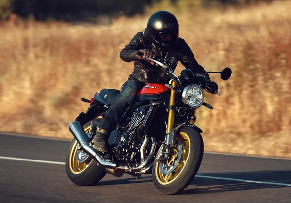 KAWASAKI Z900RS SE (70 KW) - ČERNÁ 2026 - MOTOCYKLY KAWASAKI - MOTORKY